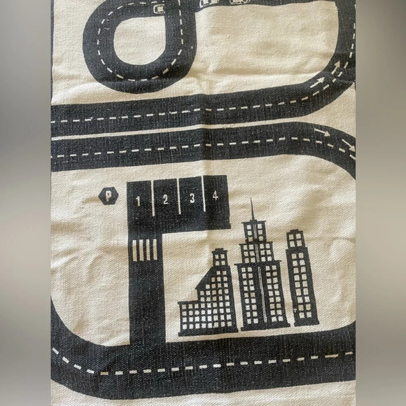 H&M Cotton Rug with Printed Motif - Picture 5 of 10
